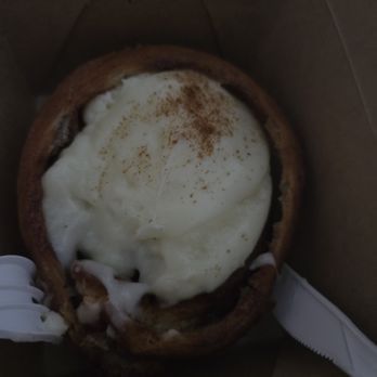 Bastion Bakery - Cinnamon roll croissant - Bakeries Near Me - Los Angeles, California