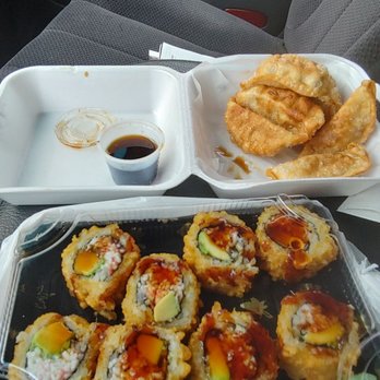 Manse Teriyaki - California Tempura roll  + guyoza ^ - Japanese Near Me - Monroe, Washington
