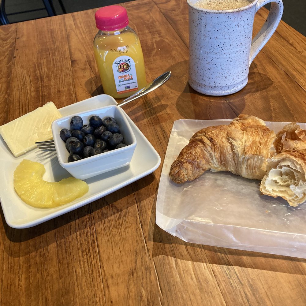 250 Main Hotel - Breakfast options - Hotels Near Me - Rockland, Maine 250 Main Hotel - Breakfast options - Hotels Near Me - Rockland, Maine