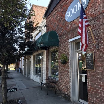 Main Street Reads - Bookstores Near Me - Summerville, South Carolina