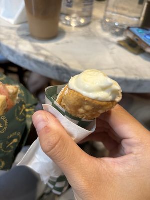 Café Olimpico - Vieux-Montréal by null