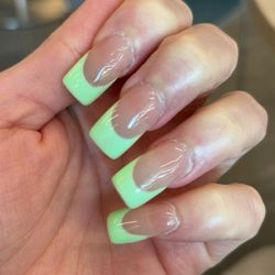 Lee Spa Nails - He did a horrible job my nails are huge and sloppy. He was constantly rushing me to pay before finishing my nails.
