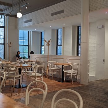 HARBS SoHo - indoor seating - Bakeries Near Me - New York, New York HARBS SoHo - indoor seating - Bakeries Near Me - New York, New York
