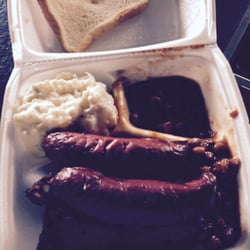 Big Boy's Bbq Express - Awesome hot links!!