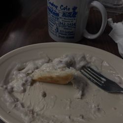 Cowboy Cafe - Bisket and graivy with coffee