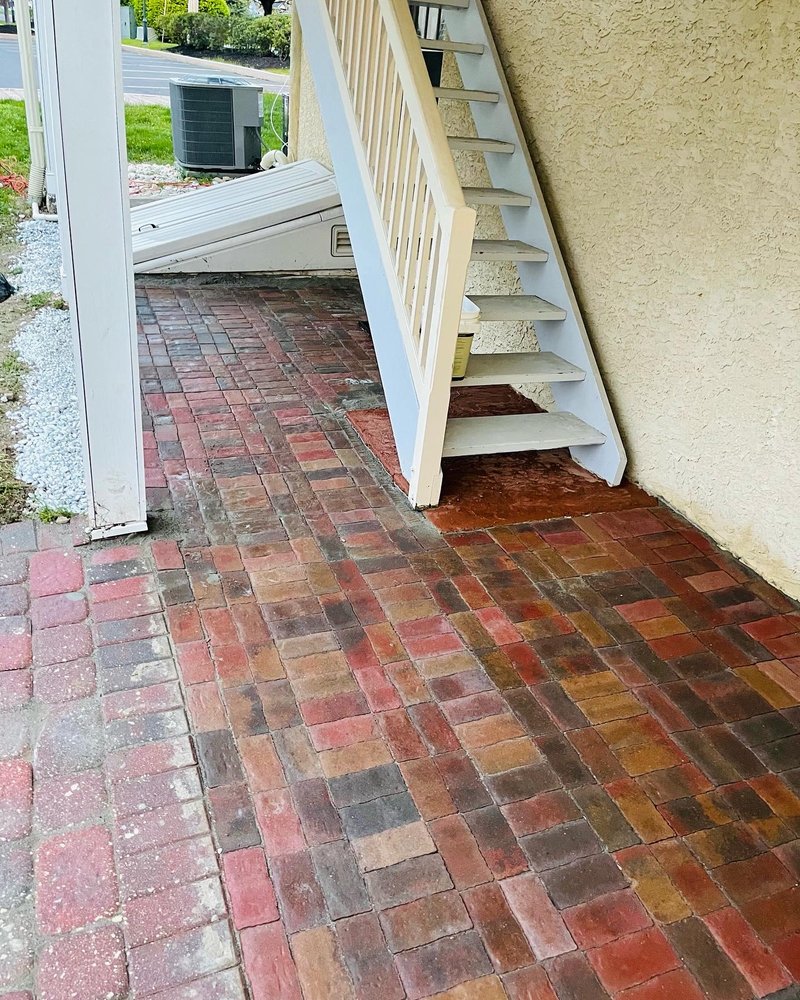 Slide of Duran Cully Renovations