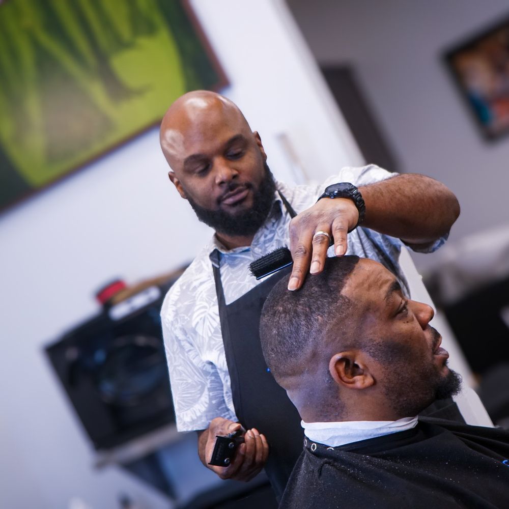 Roosters Men'S Grooming Peachtree City: Ultimate Style Upgrade