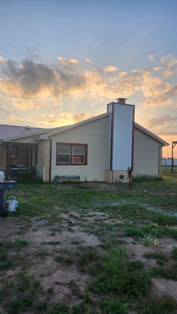 Slide of W.T. Enterprises