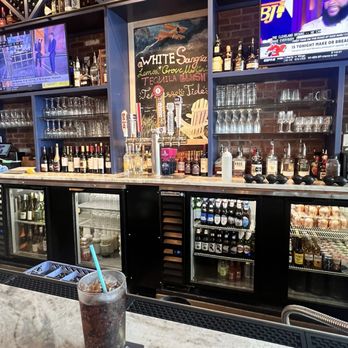 Moonrakers - Bar area - American Near Me - Beaufort, North Carolina Moonrakers - Bar area - American Near Me - Beaufort, North Carolina