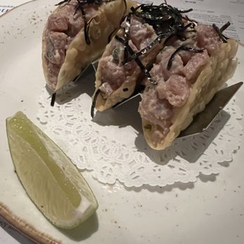 Herringbone Waikiki - Raw Tuna Tacos - Seafood Near Me - Honolulu, Hawaii Herringbone Waikiki - Raw Tuna Tacos - Seafood Near Me - Honolulu, Hawaii