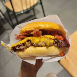 Shake Shack St. John's Town Center - Smokeshack