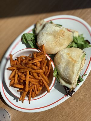 East Hampton Sandwich Co. by null