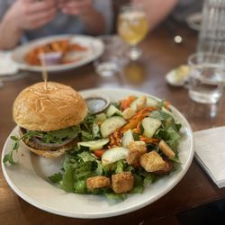 Eddyline Brewery & Pub - Southwest veggie burger