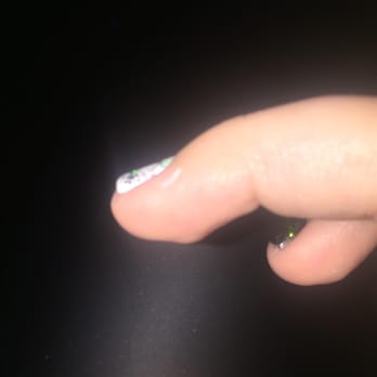 Tran Nails - big white smudge on the side of my finger - Nail Salons Near Me - Elmhurst, Illinois