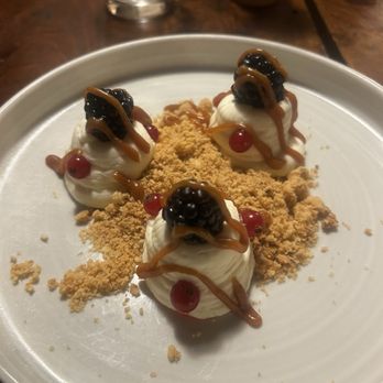 que che - Deconstructed cheesecake - Italian Near Me - Siena, SI