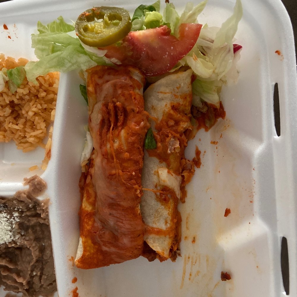 La Reina Del Sabor - Enchilada platter was so bad could barely get down 1 enchilada this is what remained - Food Trucks Near Me - Auburn, Washington La Reina Del Sabor - Enchilada platter was so bad could barely get down 1 enchilada this is what remained - Food Trucks Near Me - Auburn, Washington
