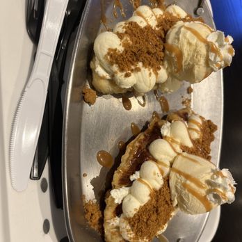 Cafe Orange - Desserts Near Me - Garden Grove, California