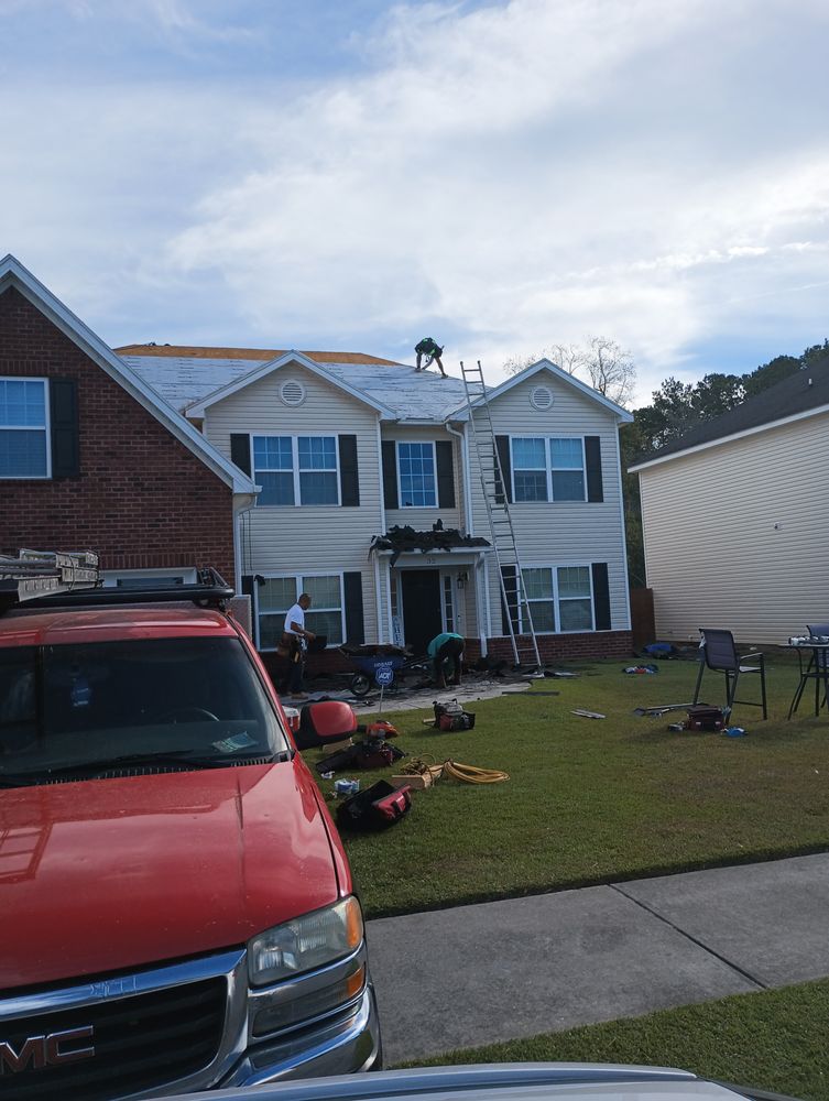 Slide of T & R Roofing