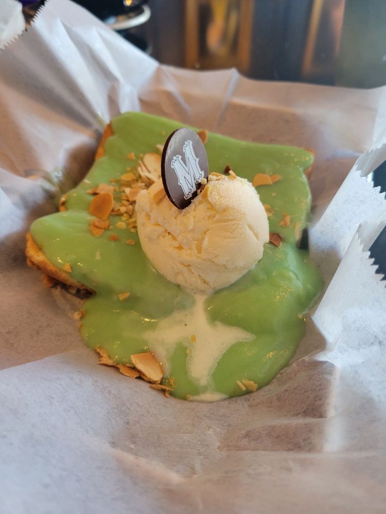 Magnolia Dessert Bar & Coffee
