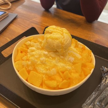 Arte - Mango bingsu - Cafes Near Me - Suwanee, Georgia