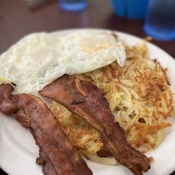 Joe Brown's Cafe - Homemade Hash Browns, 4 Bacon and eggs