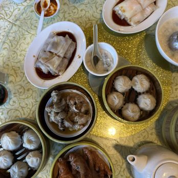 Yum Cha Palace - The spread - dim sum was average - Dim Sum Near Me - Menlo Park, California Yum Cha Palace - The spread - dim sum was average - Dim Sum Near Me - Menlo Park, California