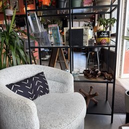 Comfortable decor while sipping coffee overlooking the shore. So comfortable. Comfortable decor while sipping coffee overlooking the shore. So comfortable.