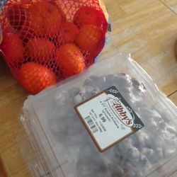 Everett's Foods & Meats - Local pastries and definitely not so local fruit lol