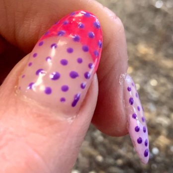 Lunar Nail Bar & Lash - Gunk, unevenness, nail polish doesn't reach the sides. - Nail Salons Near Me - Boulder, Colorado