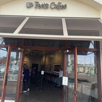 Peet's Coffee - Coffee & Tea Near Me - Irvine, California