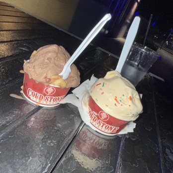 Cold Stone Creamery - Silk® Chocolate Almondmilk Frozen Dessert - Sample Coffee Ice Cream with sprinkles and marshmallow - Ice Cream & Frozen Yogurt Near Me - Kissimmee, Florida Cold Stone Creamery - Silk® Chocolate Almondmilk Frozen Dessert - Sample Coffee Ice Cream with sprinkles and marshmallow - Ice Cream & Frozen Yogurt Near Me - Kissimmee, Florida