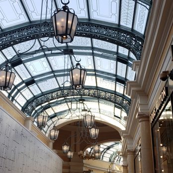 Bellagio Shops - Department Stores Near Me - Las Vegas, Nevada