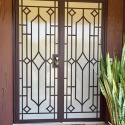 The Screen Pro - French Decorative Water Jet Security Screen Doors