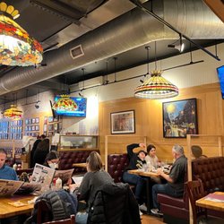 Sarge’s Delicatessen & Diner - Dining area