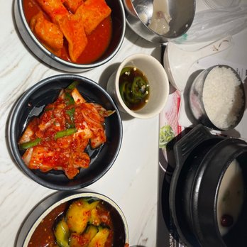 Kunjip - Banchan came with beef bone soup with tendons (dogani tang) - Korean Near Me - Santa Clara, California Kunjip - Banchan came with beef bone soup with tendons (dogani tang) - Korean Near Me - Santa Clara, California