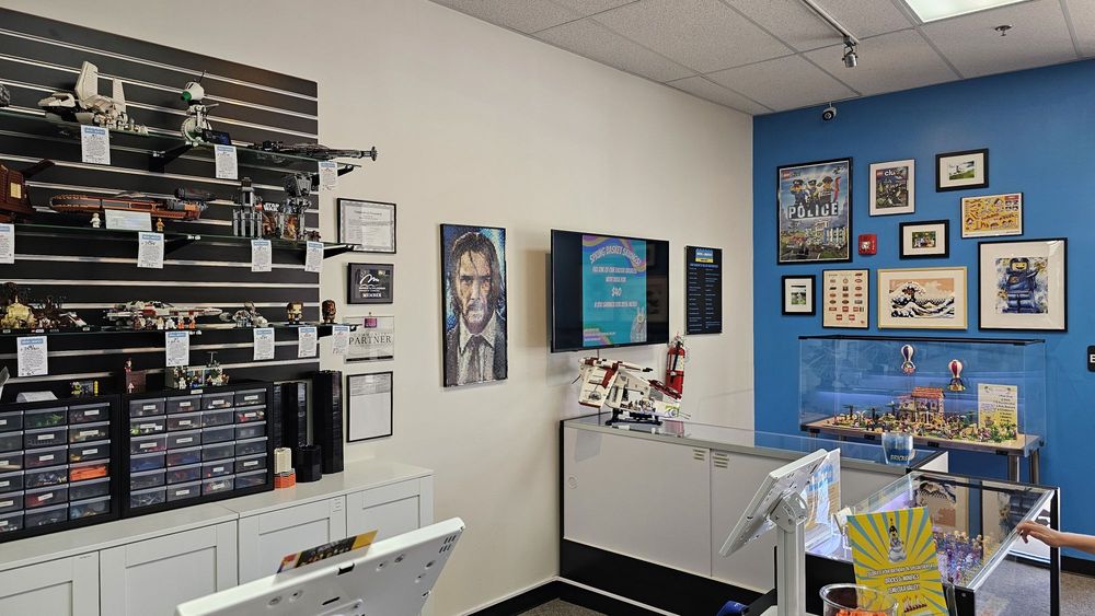 BRICKS & MINIFIGS TEMECULA VALLEY Updated October 2024 21 Photos