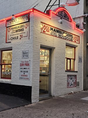 Texas Tavern by null