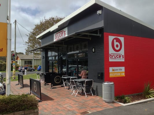 Bruce's Cafe by null