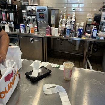 Dunkin' - Donuts Near Me - Santa Clarita, California