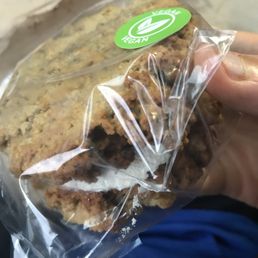 Oatmeal cream cookie pie