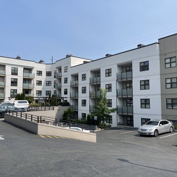 Hampton Inn & Suites Seattle-Downtown - Hotel Exterior - Hotels Near Me - Seattle, Washington Hampton Inn & Suites Seattle-Downtown - Hotel Exterior - Hotels Near Me - Seattle, Washington