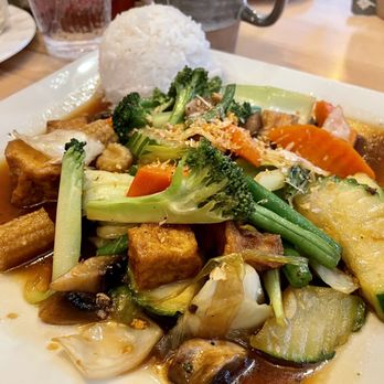 Mona’s Super Noodle - Pad Veggie - Noodles Near Me - Baltimore, Maryland