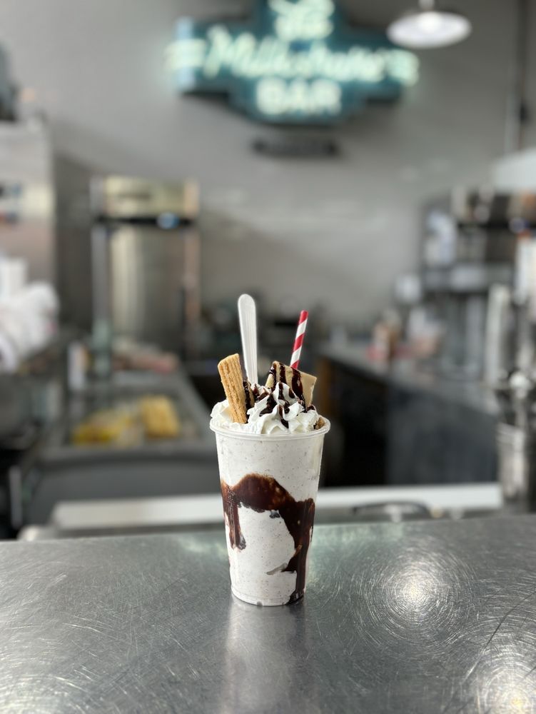 GRACIE’S MILKSHAKE BAR Updated September 2024 174 Photos & 75
