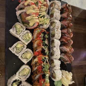 Tanuki Sushi & Grill - Sushi Bars Near Me - Chicago, Illinois