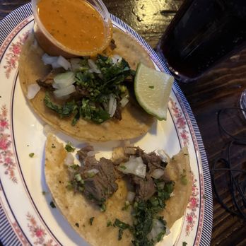 Broken English Taco Pub - The Loop - Mexican Near Me - Chicago, Illinois