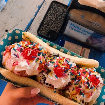Island Rainbow Pizza - Banana Split - Pizza Near Me - Dauphin Island, Alabama Island Rainbow Pizza - Banana Split - Pizza Near Me - Dauphin Island, Alabama