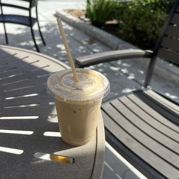 Idego Coffee Roasters - iced vanilla latte - Coffee Roasteries Near Me - Poway, California