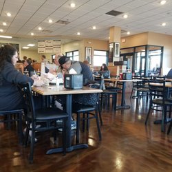 Bill Gray's Tap Room - Restaurant area