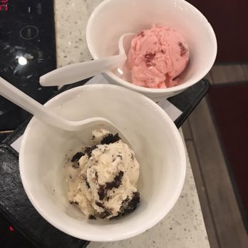 IPOT - Strawberry and cookies and cream ice cream - Hot Pot Near Me - San Francisco, California