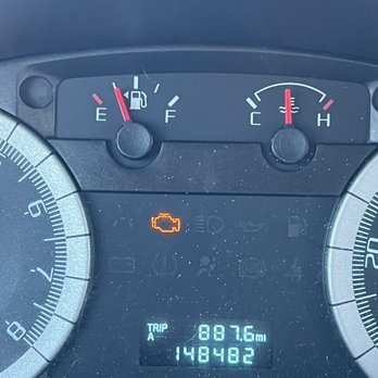 Best Auto - Engine light on , air pressure light on, my tires are from 2015!! & and they didn't tell me nothing about that. - Car Dealers Near Me - Glendale, Arizona